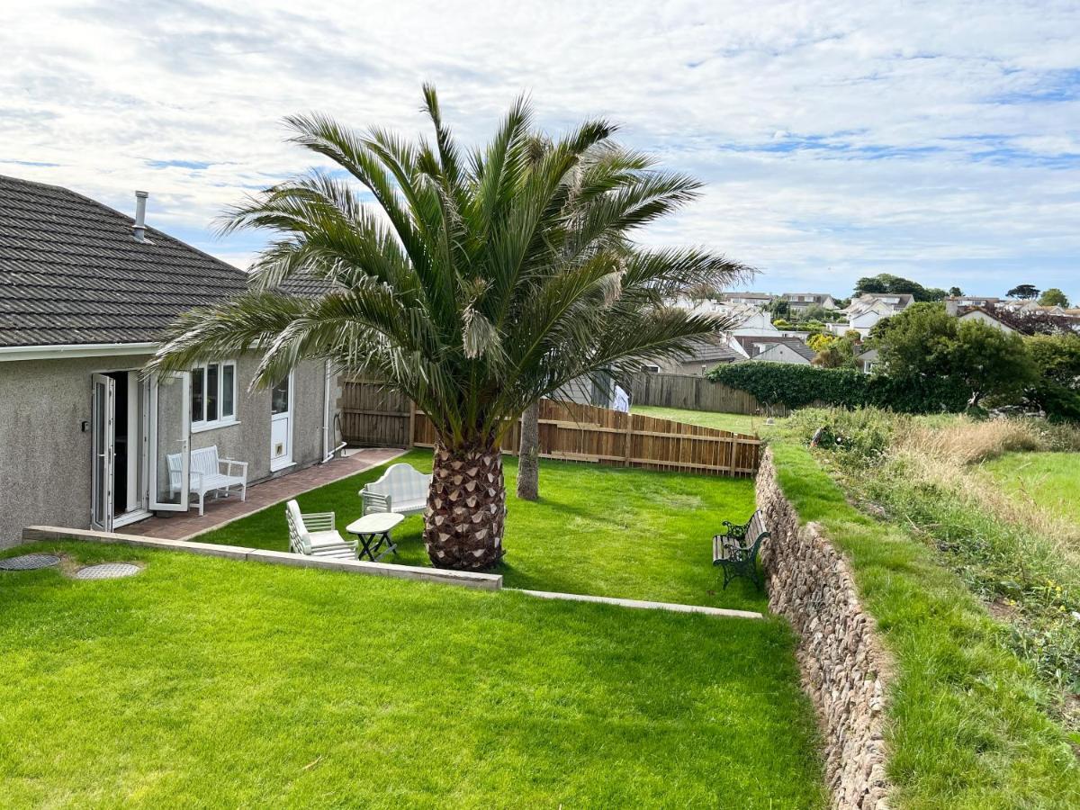 Modern 3 Bed Bungalow With Parking, Private Garden Newlyn Buitenkant foto