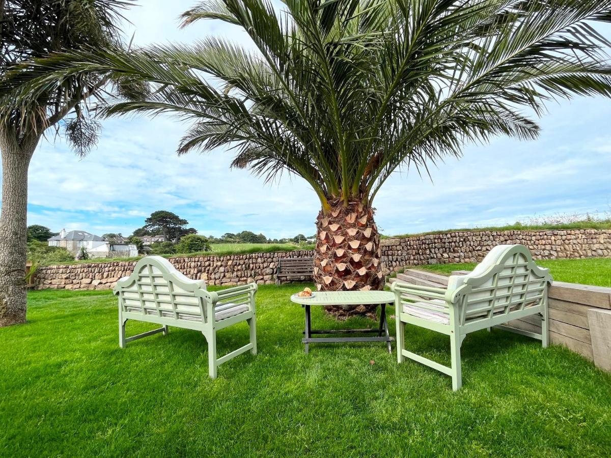 Modern 3 Bed Bungalow With Parking, Private Garden Newlyn Buitenkant foto